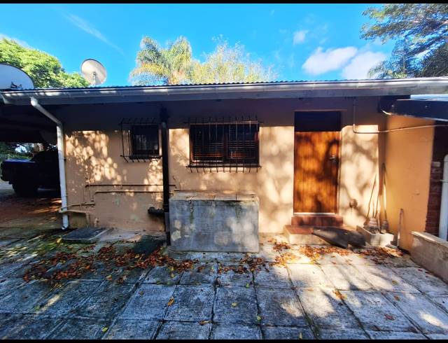 2 BEDROOM TOWNHOUSE FOR SALE IN SHELLY BEACH